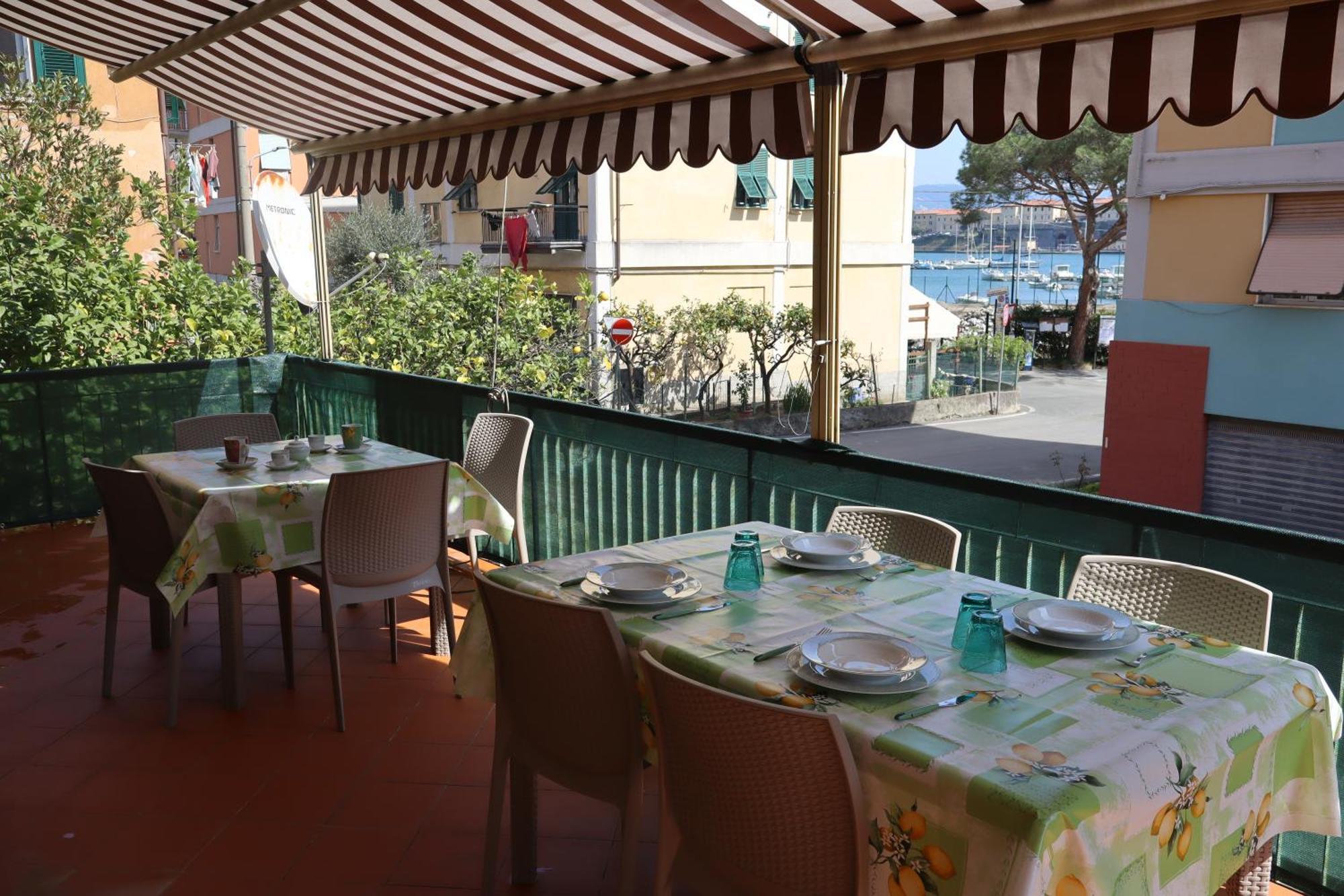 Giulio'S Terraces In The Bay Apartment Porto Venere Bagian luar foto
