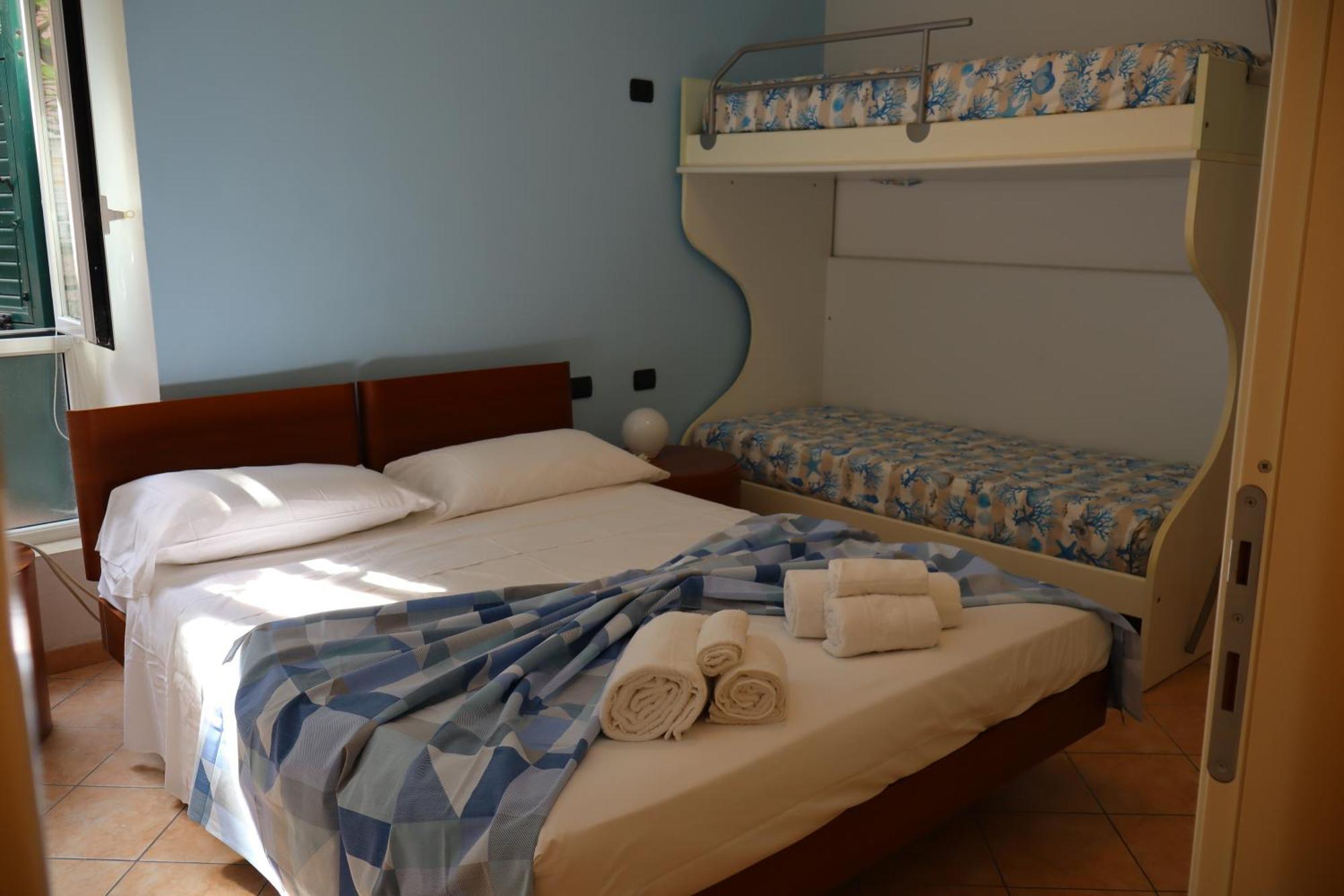Giulio'S Terraces In The Bay Apartment Porto Venere Bagian luar foto